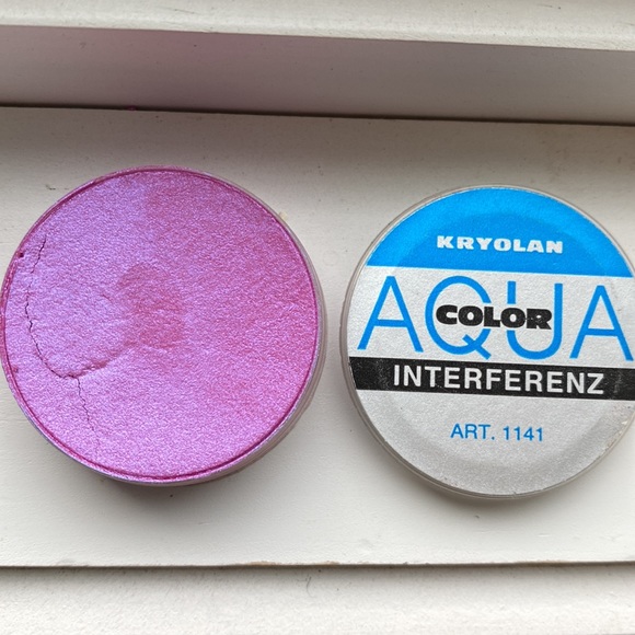 Kryolan Aquacolor Interferenz Wet Makeup Strauss Wine (PV) Face/Body Paint - Picture 4 of 4